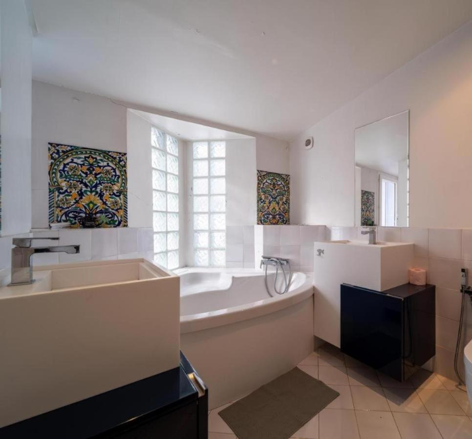 Cosy Triplex 120m2 Terrasse Au Panier Vue Major Vieux Port 7 Couchages Option Parking Apartment Marseille